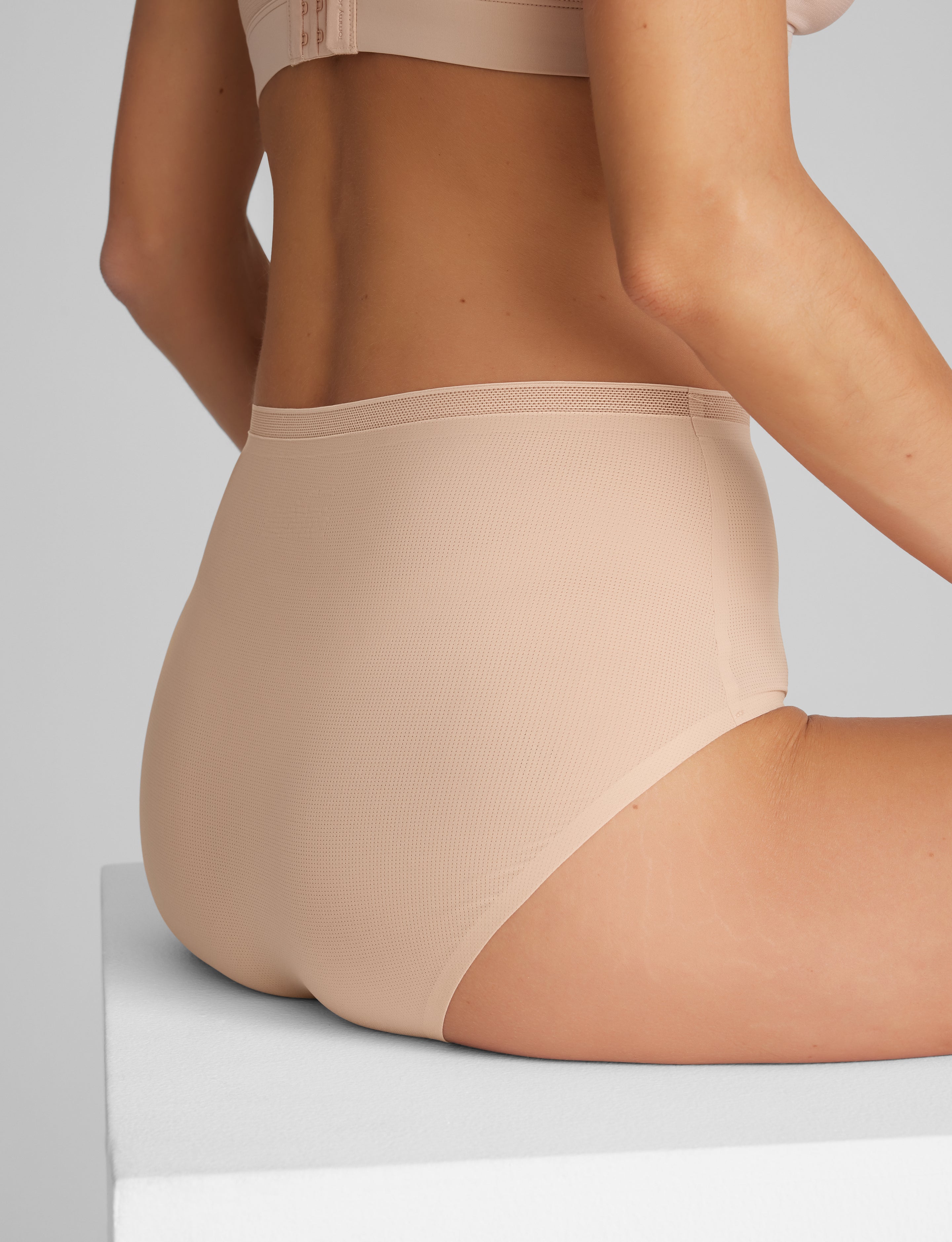 Women's Air High Rise Brief