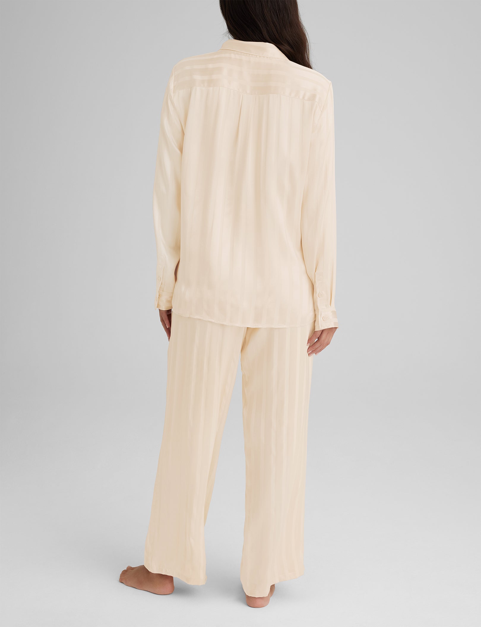 Women's Satin Jacquard Long Sleeve Pajama Top & Pant Set
