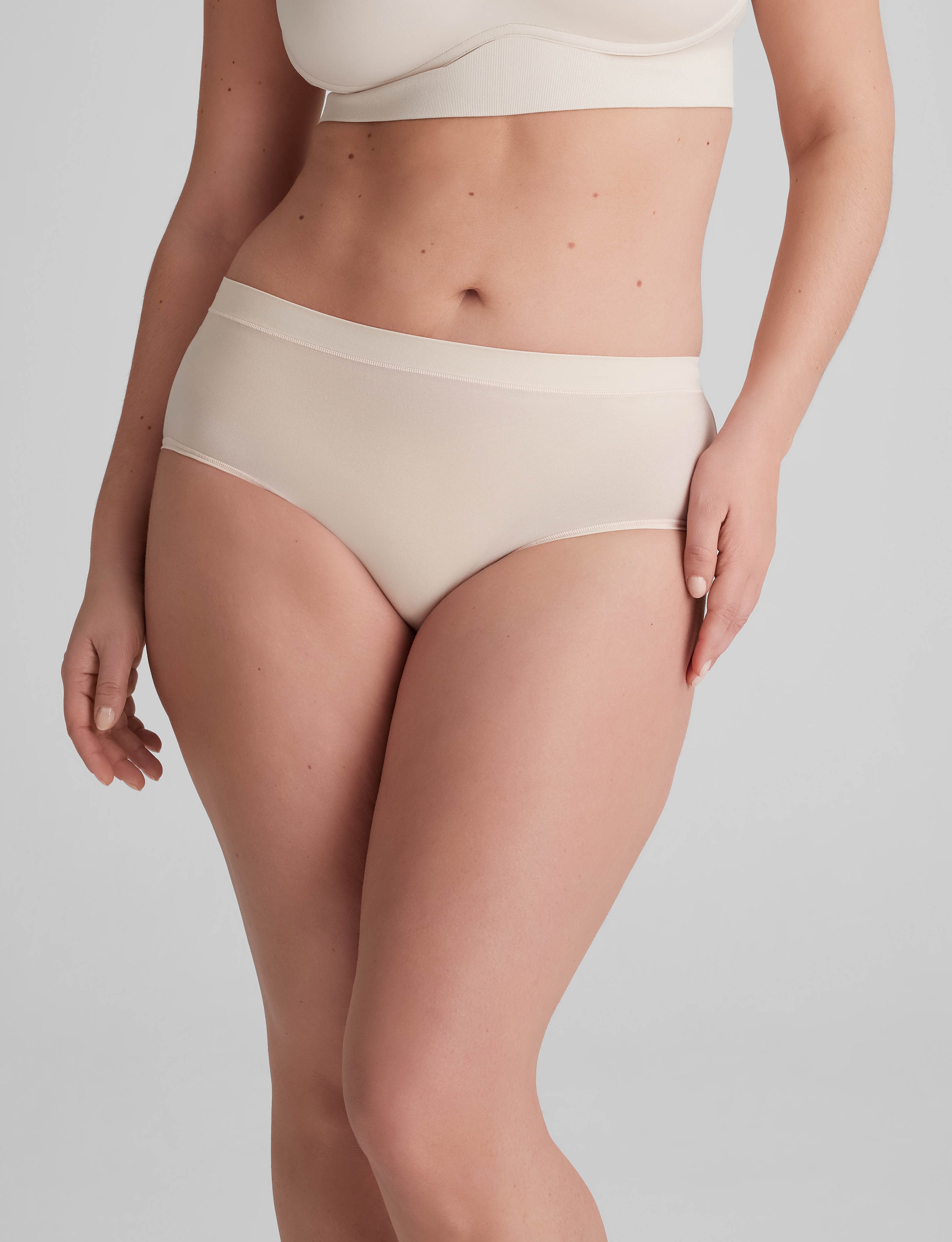 Women's One-Size High Rise Brief