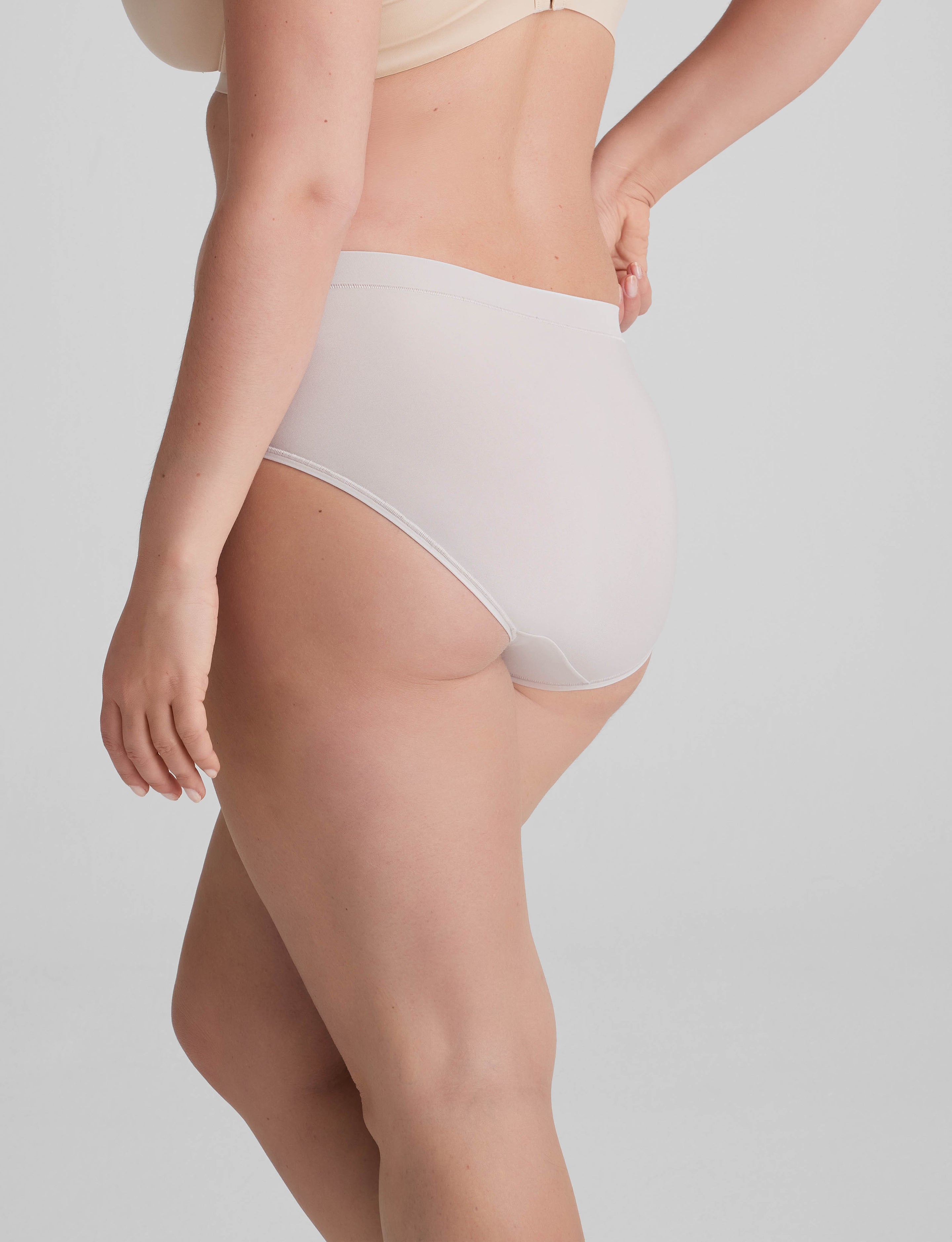 Women's One-Size High Rise Brief