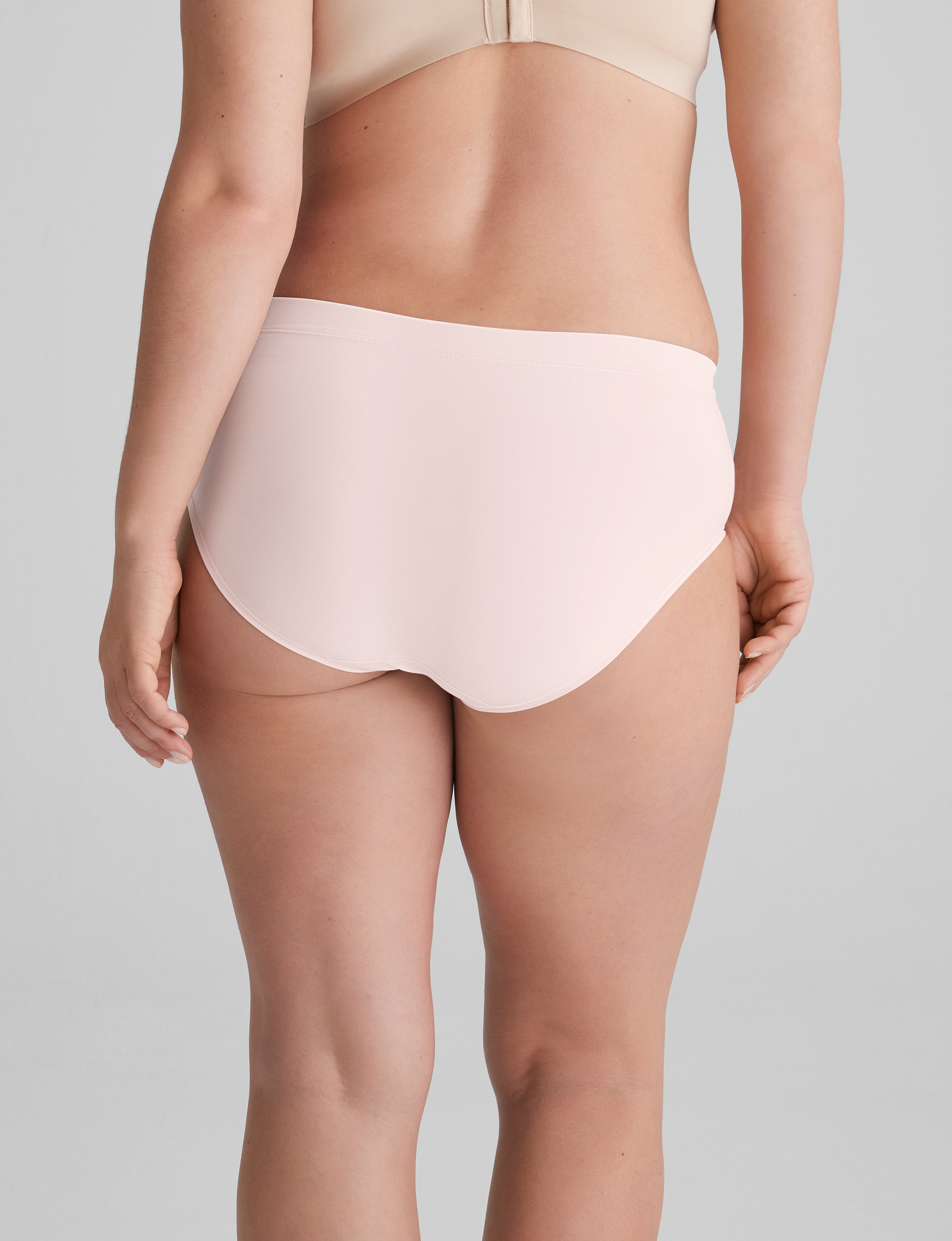 Women's One-Size High Rise Brief