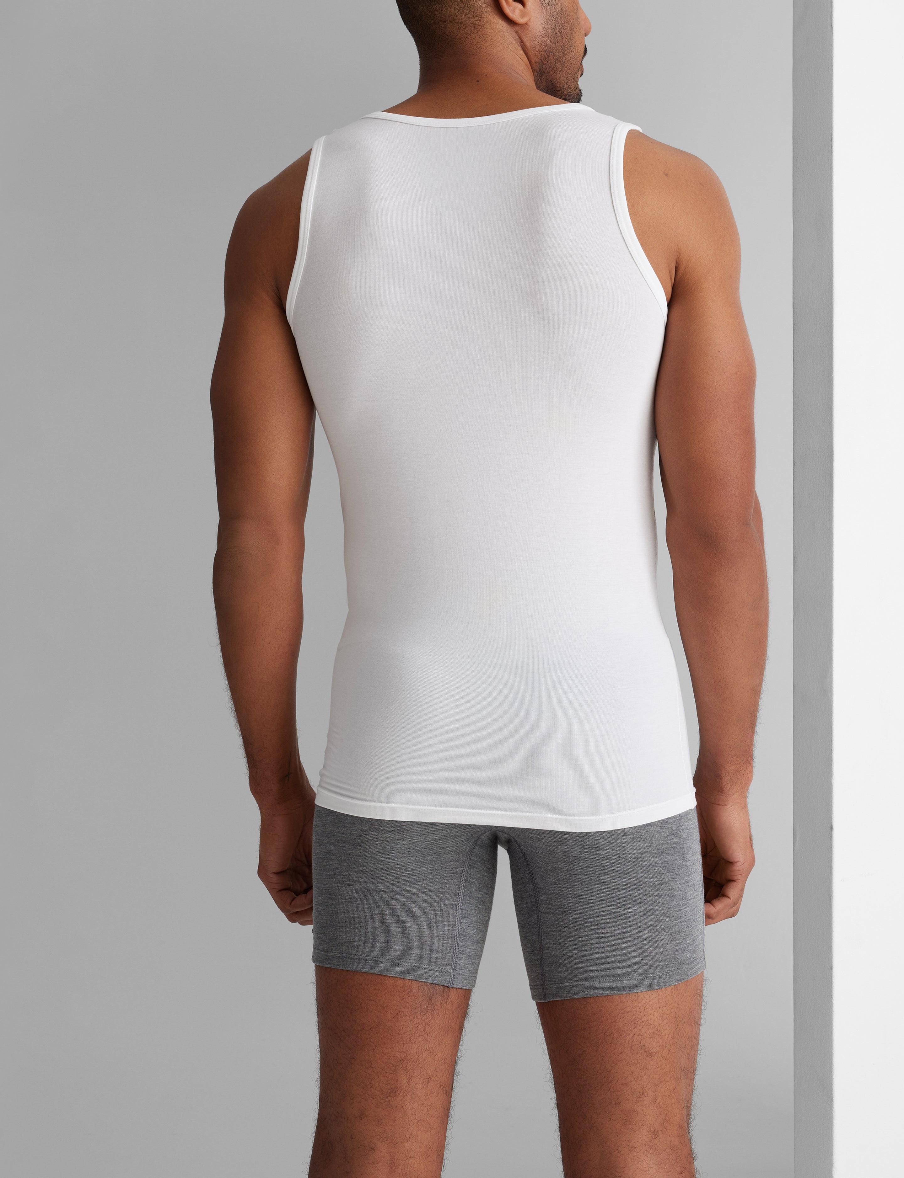 Second Skin Tank Stay-Tucked Undershirt
