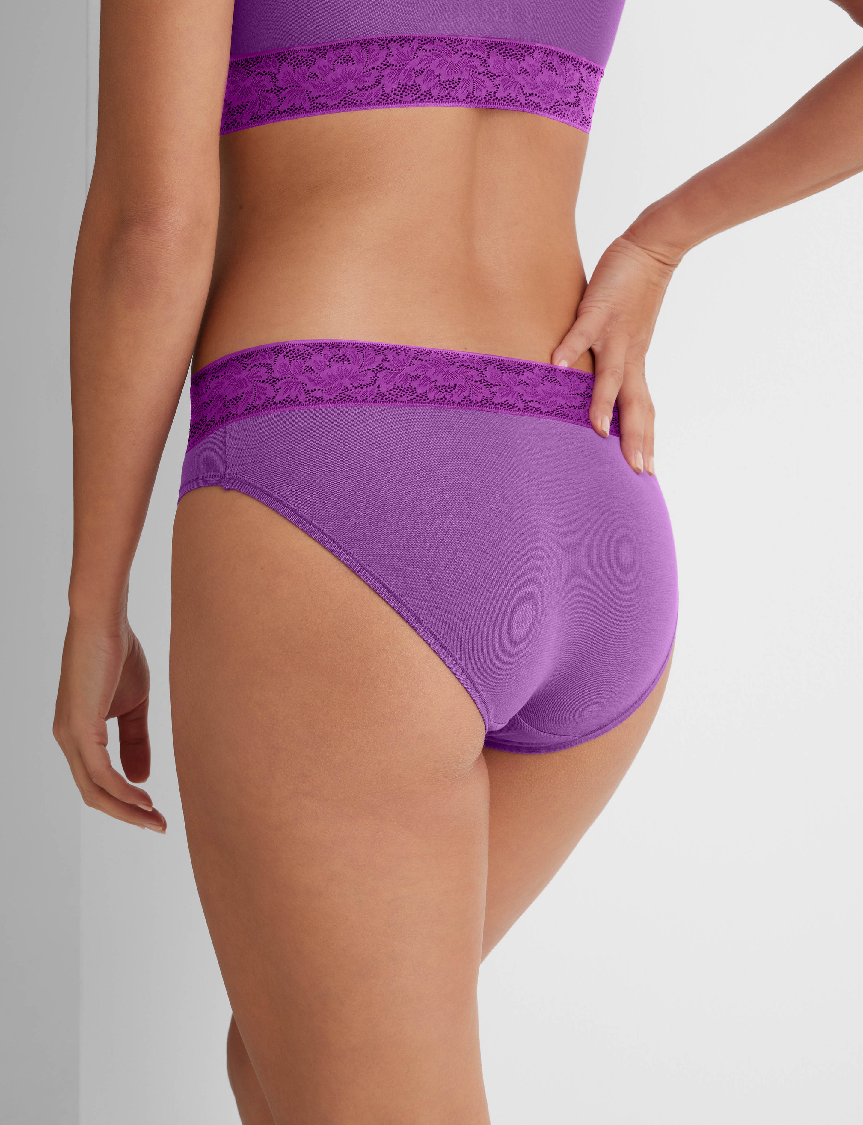 Women's Second Skin Brief, Lace Waist
