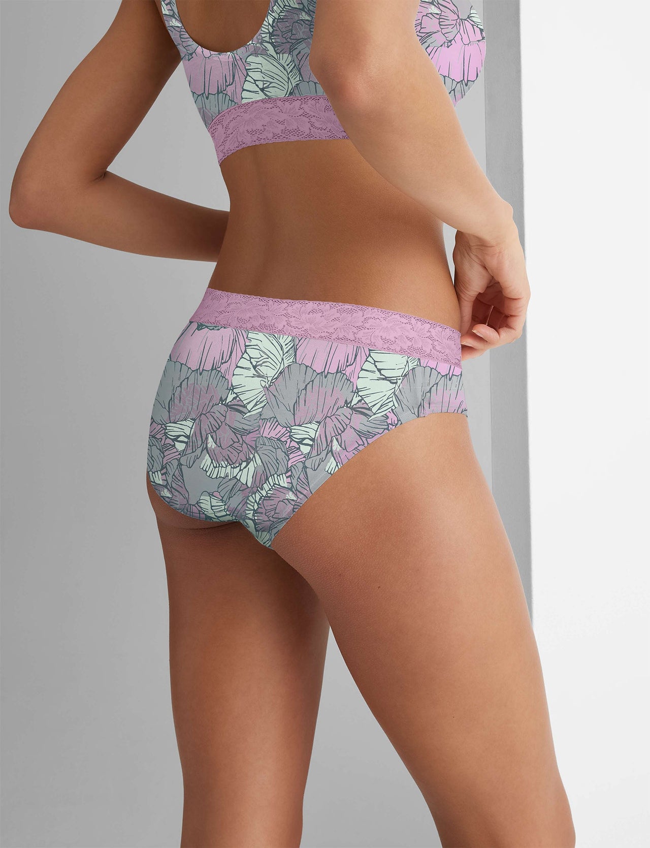 Women's Second Skin Brief, Lace Waist