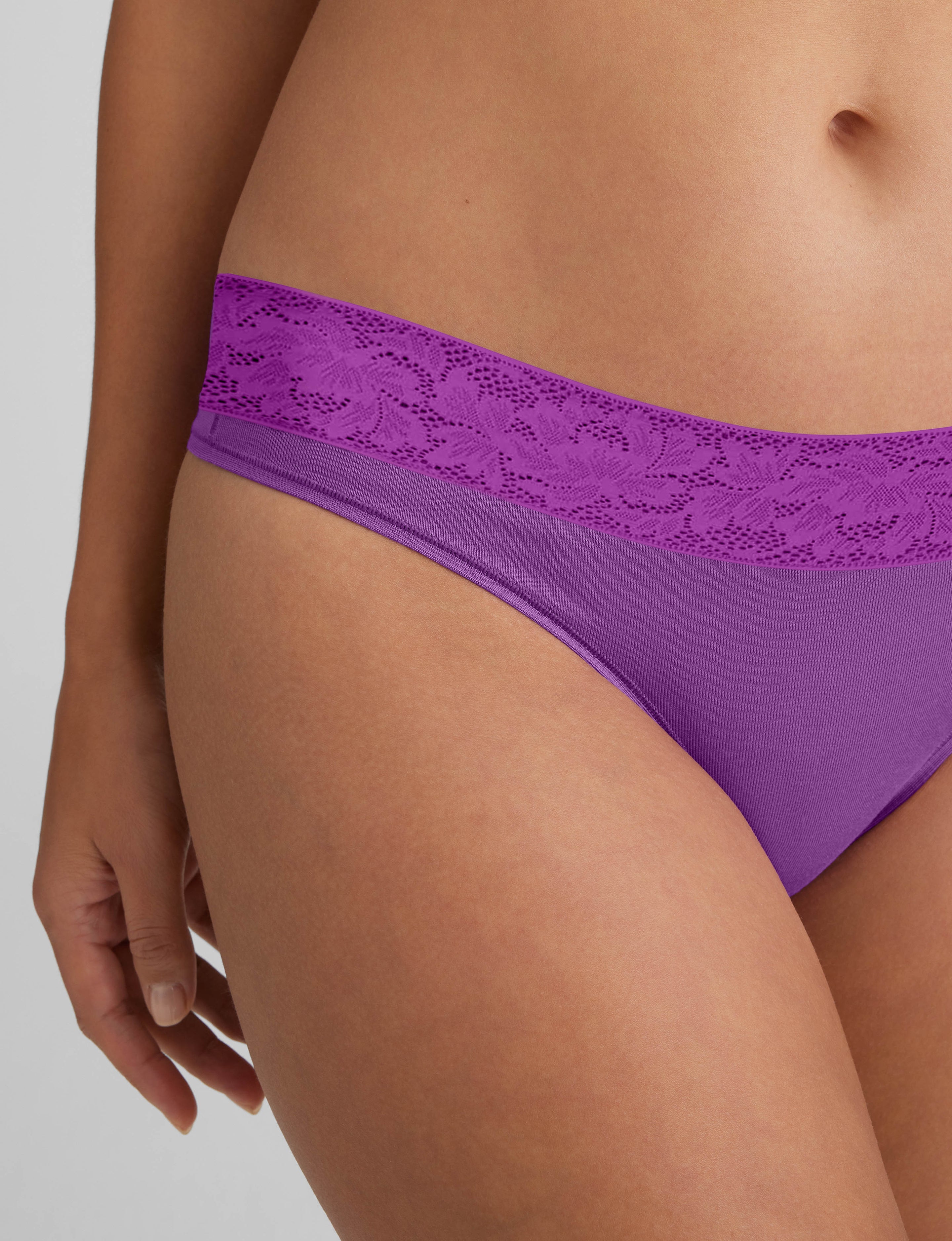 Women's Second Skin Thong, Lace Waist