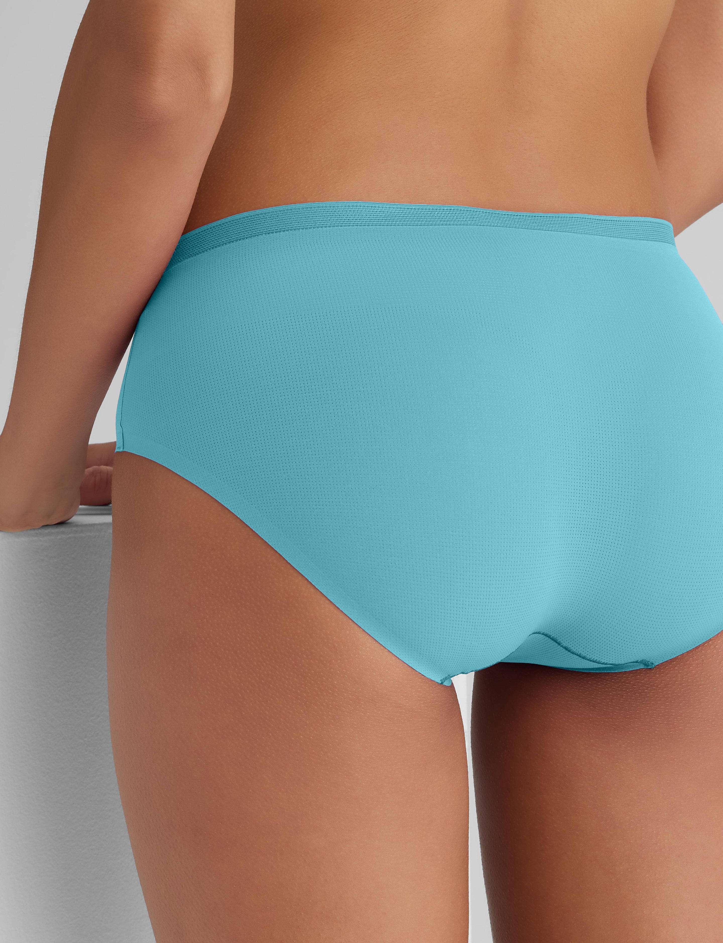 Women's Air Brief