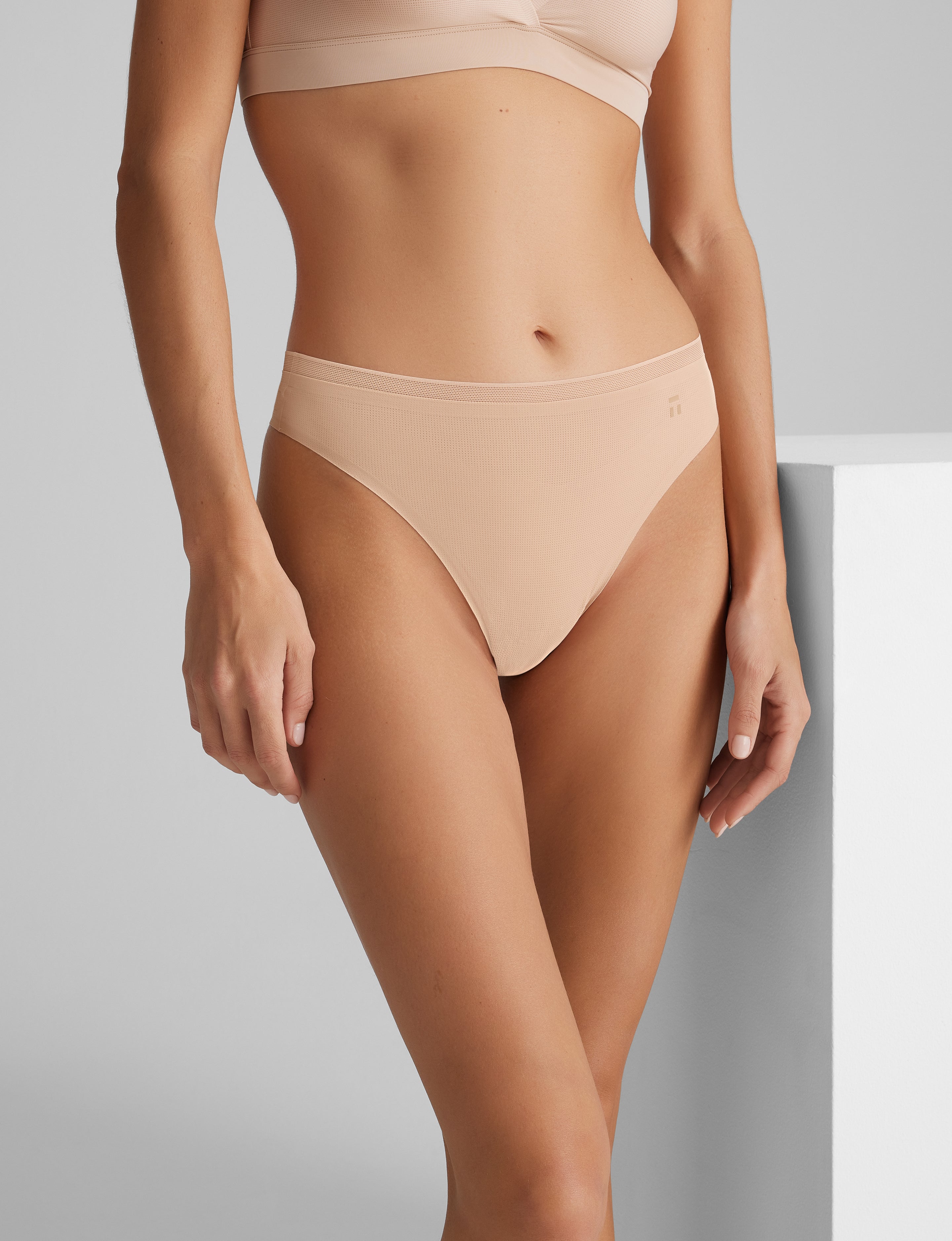 Women's Air Thong (3-Pack)