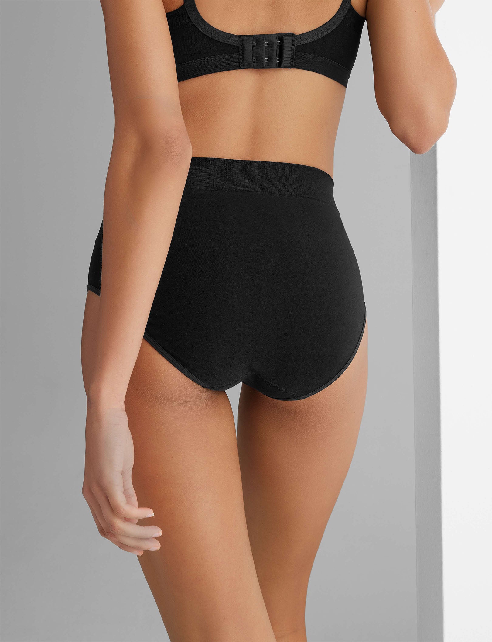Women's Ultimate Comfort Seamless High Rise Brief