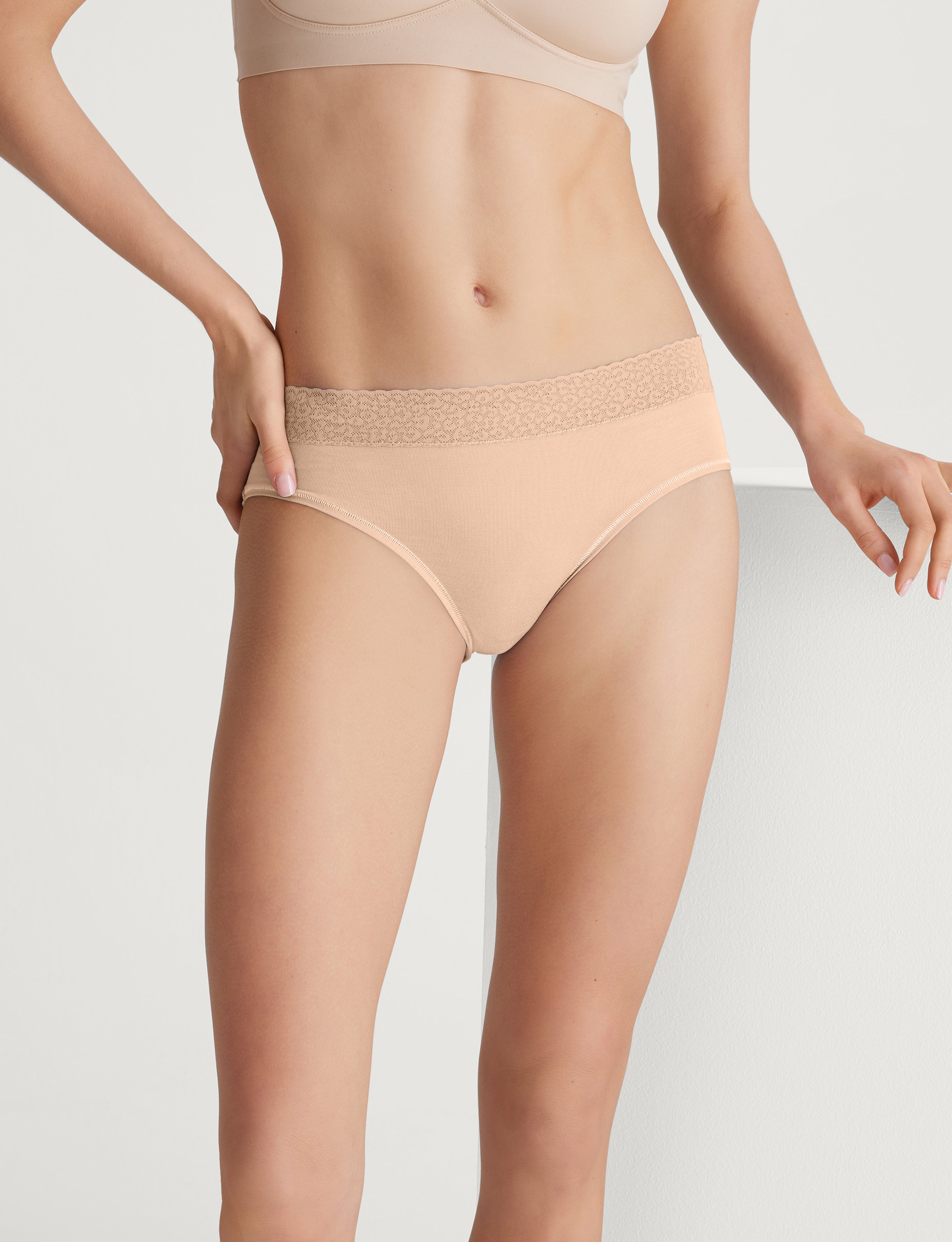 Women's Second Skin Brief, Lace Waist