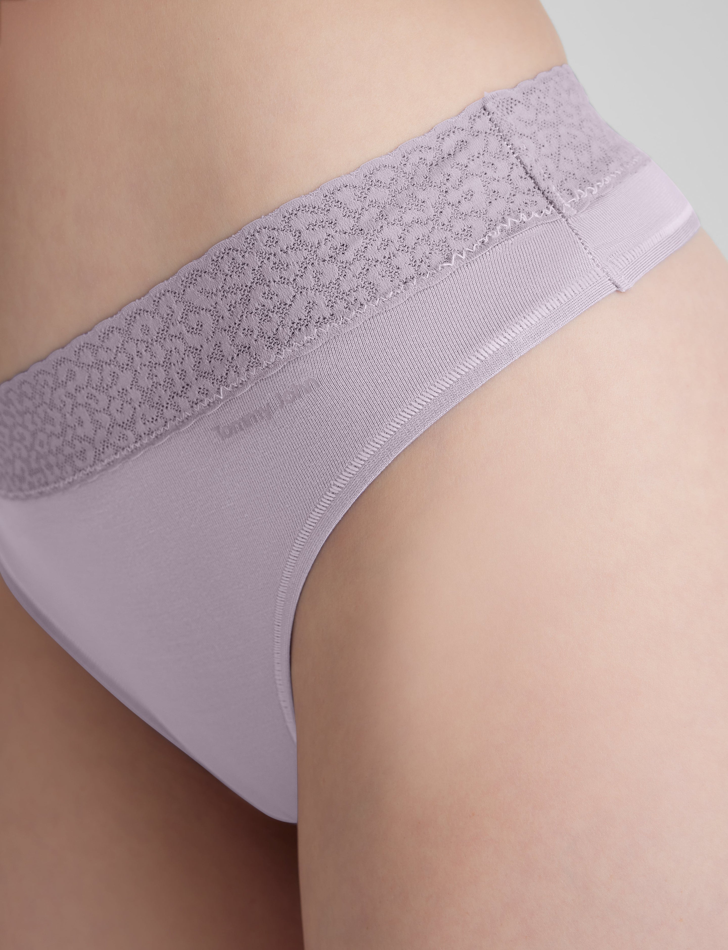 Women's Second Skin Thong, Lace Waist