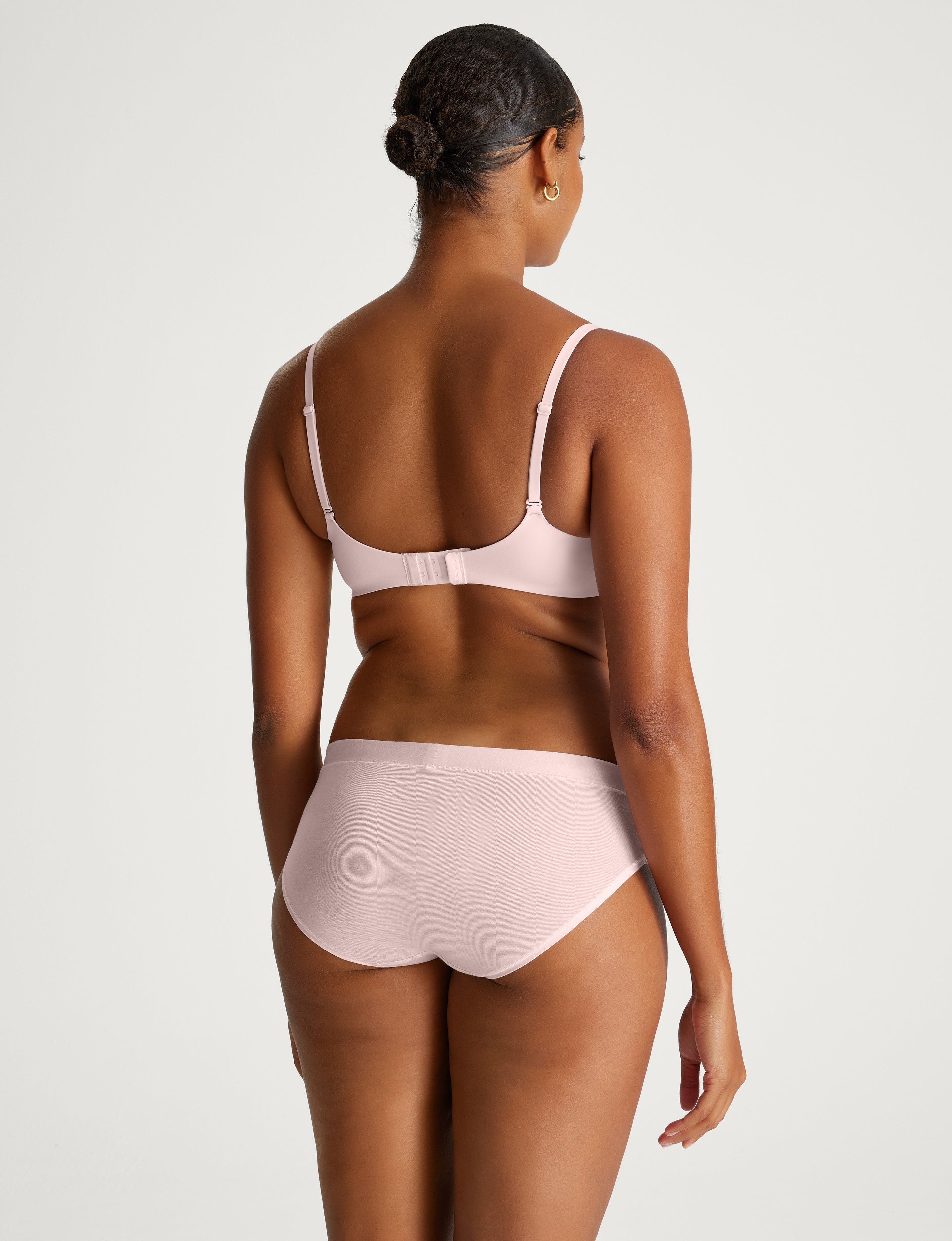 Second Skin Smoothing Wireless T-Shirt Bra & Brief Set