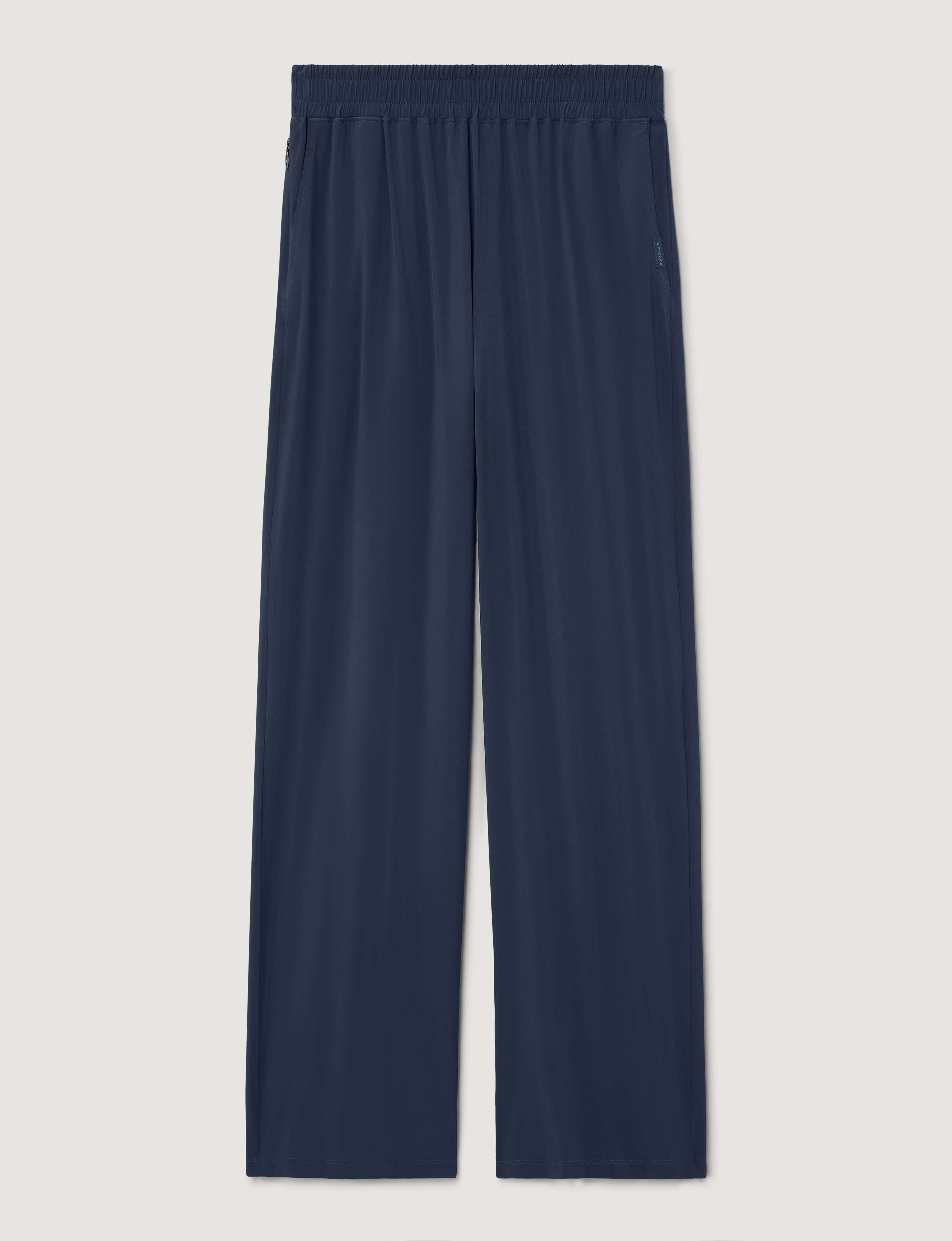 Women's Luxe Traveler Woven Pant