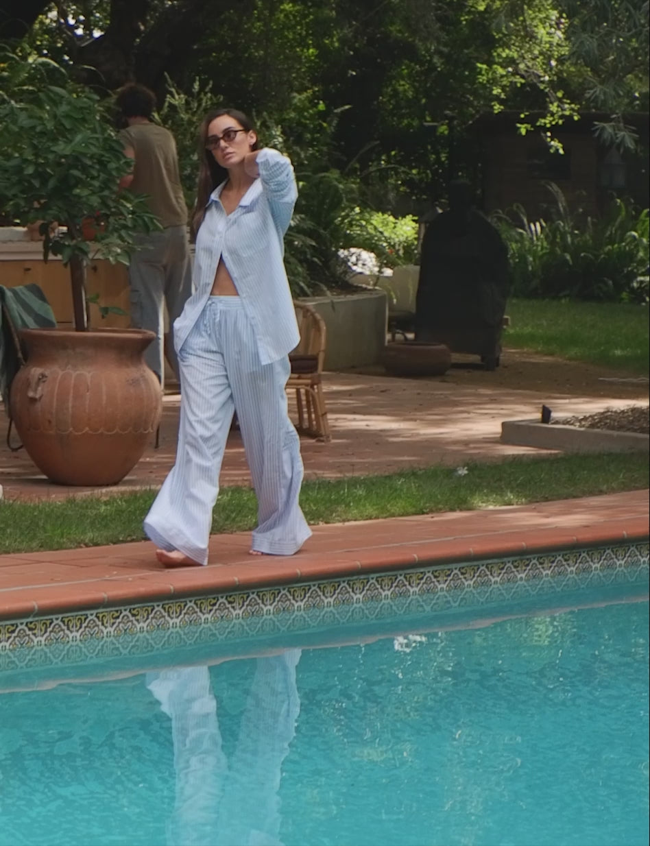 Women's Woven High Rise Pant::Vista Blue Coastal Stripe